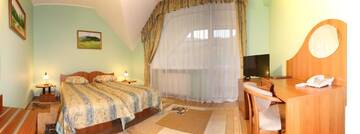 Фото номера Двухместный номер с 2 отдельными кроватями и балконом Мотели Motel Natali г. Podpolzʼye 10